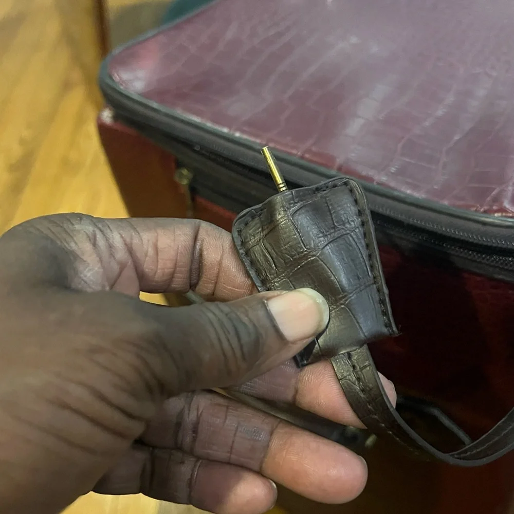 Huaqvarna Viking vintage suitcase